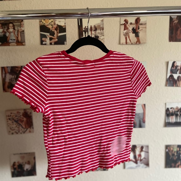 Cute top - Picture 3 of 3